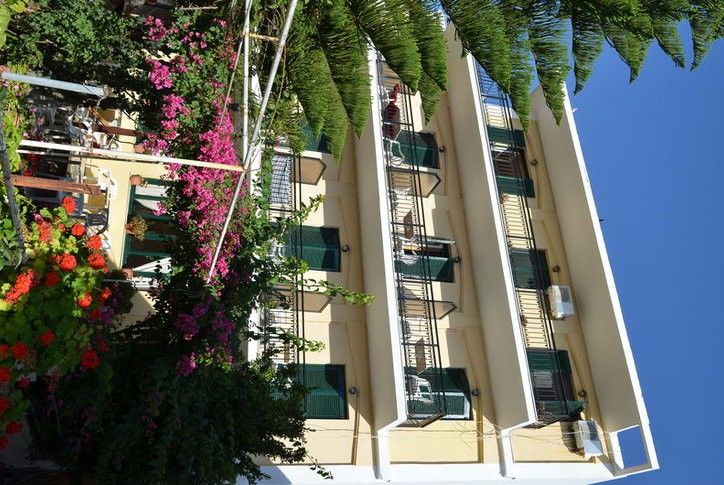 Niki Hotel Самос Екстер'єр фото